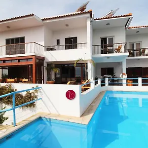 3* Panzió Lusitania