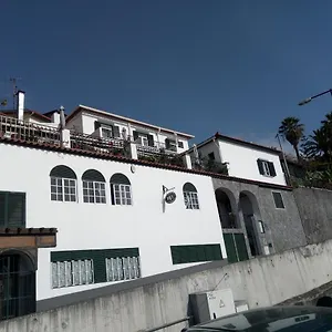 Pensao Residencial Teresinha Guest house